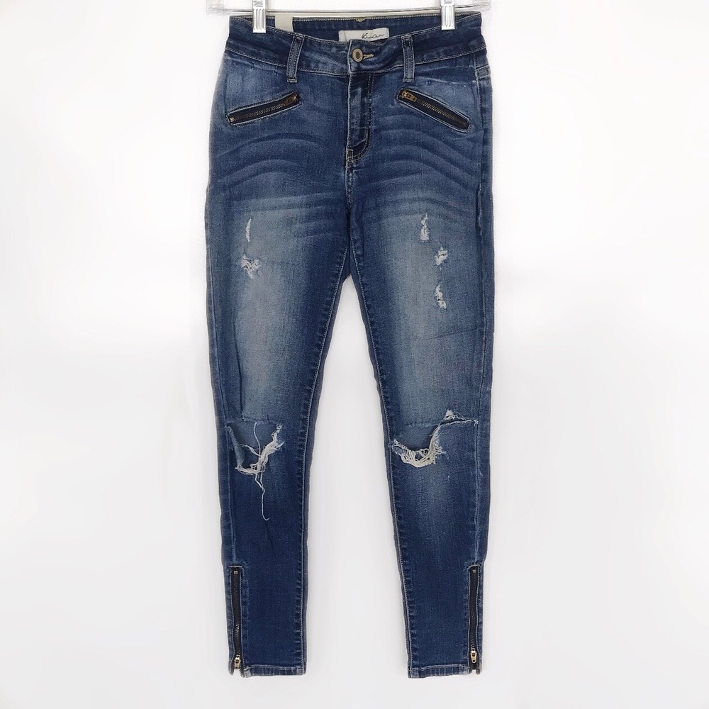 ❌SOLD❌ distressed KanCan skinnies - Picture 2 of 8